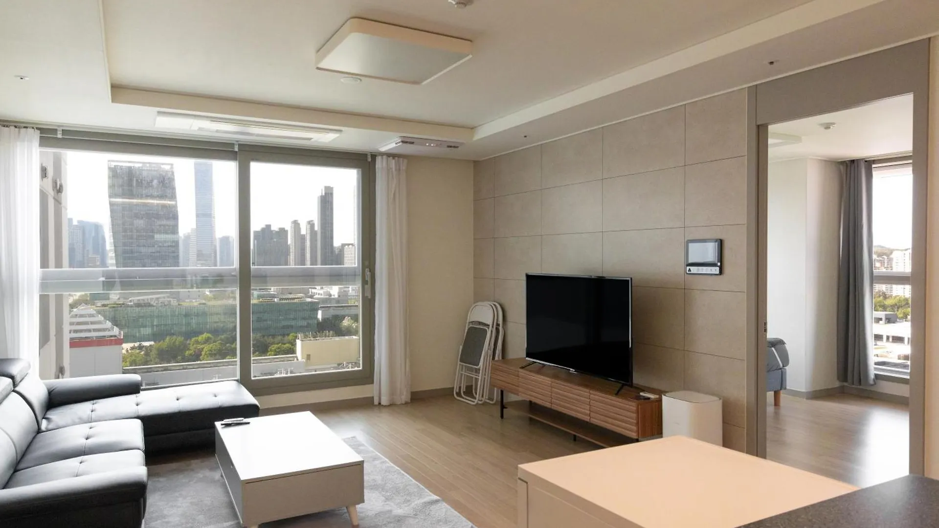 W 2Br 60M2 Newly Built High Floor Apt 2Min To Hyundai Outlet Triple St 2Free Parking Incheon Apartment